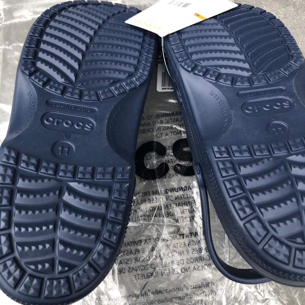 New Crocs Women/ Men’s Clogs - Picture 10 of 14
